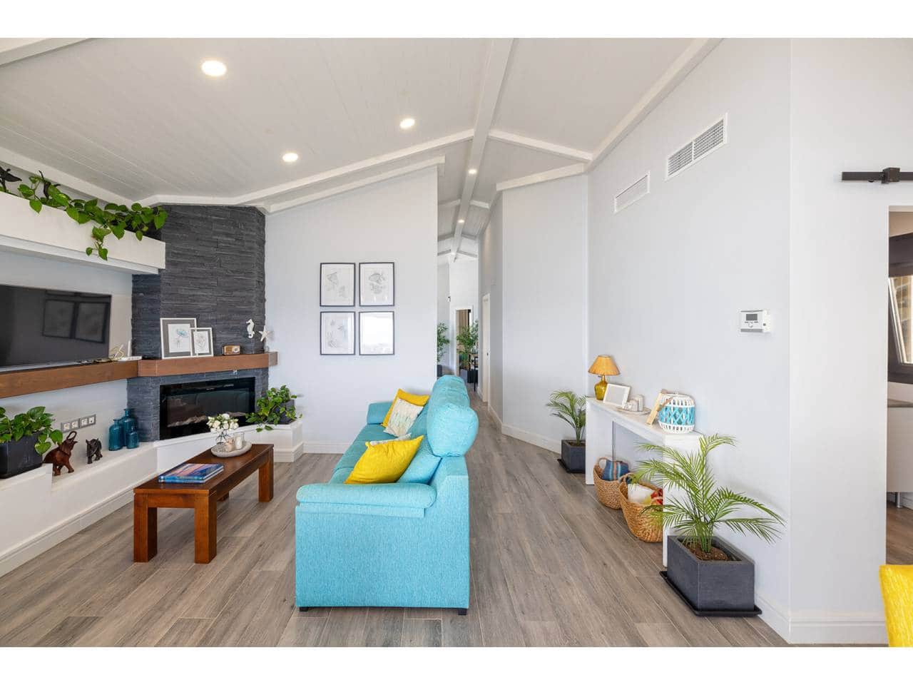 5 slaapkamer Villa te koop in Algeciras met zwembad garage - € 880.000 (Ref: 10182427)