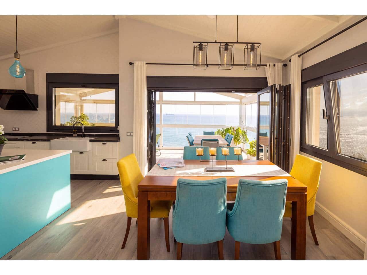 5 slaapkamer Villa te koop in Algeciras met zwembad garage - € 880.000 (Ref: 10182427)