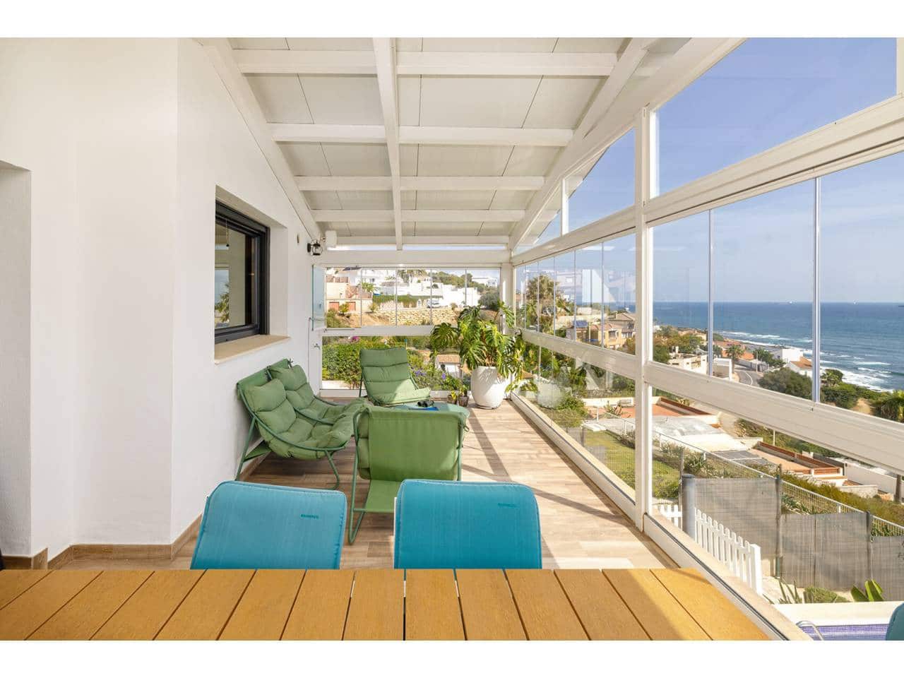 5 slaapkamer Villa te koop in Algeciras met zwembad garage - € 880.000 (Ref: 10182427)