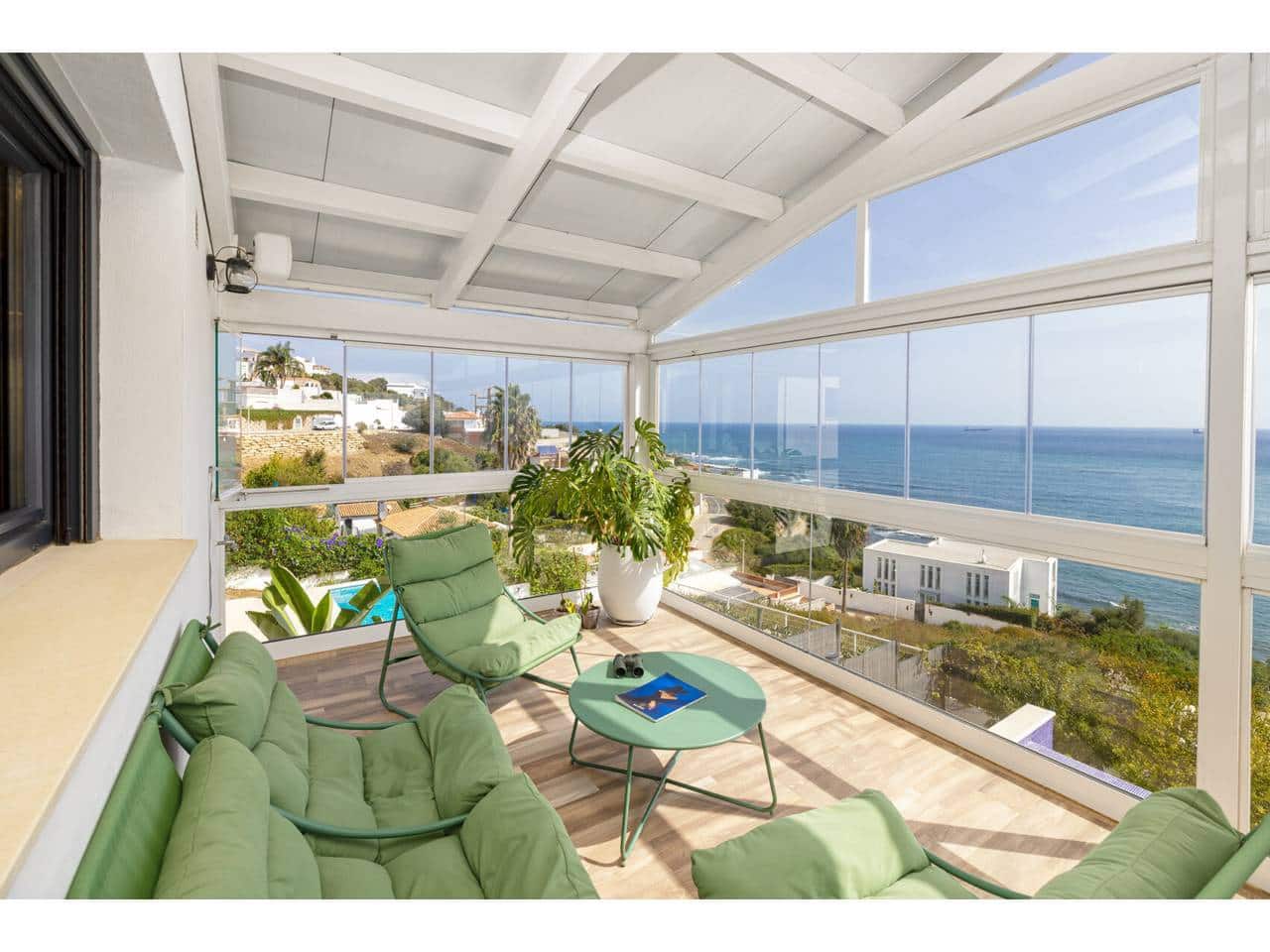 5 slaapkamer Villa te koop in Algeciras met zwembad garage - € 880.000 (Ref: 10182427)