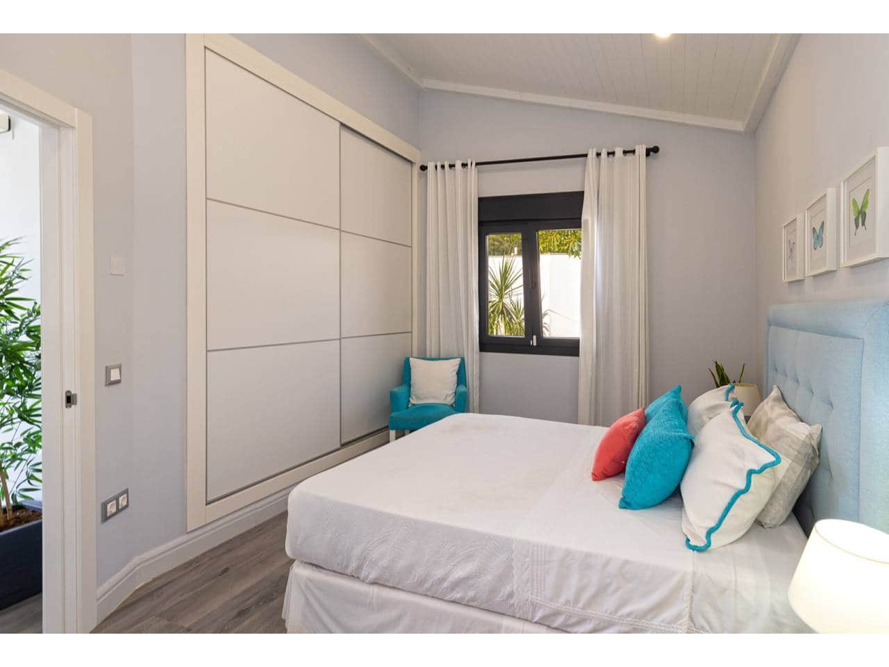 5 slaapkamer Villa te koop in Algeciras met zwembad garage - € 880.000 (Ref: 10182427)