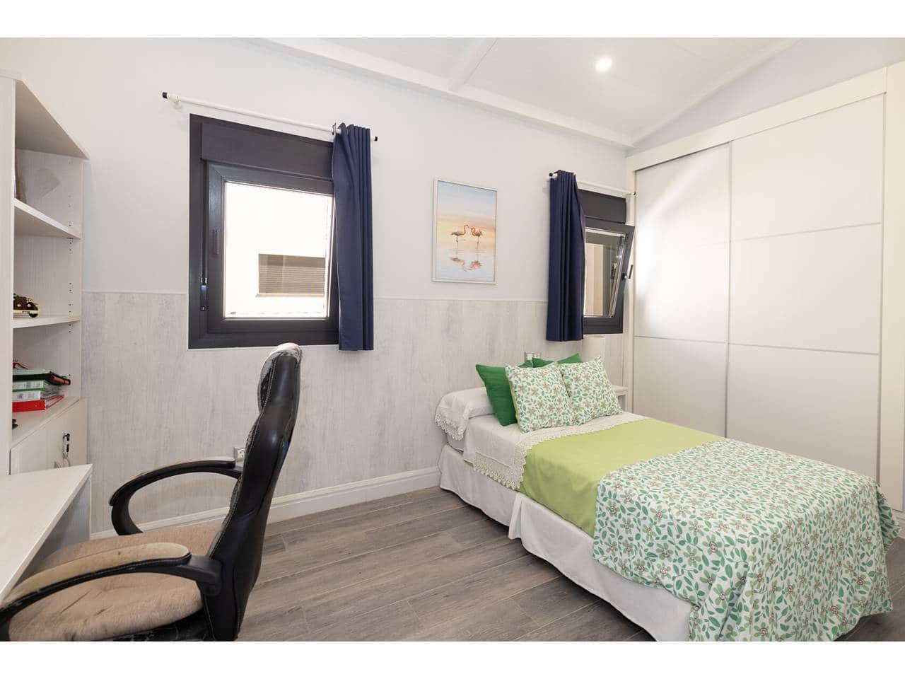 5 slaapkamer Villa te koop in Algeciras met zwembad garage - € 880.000 (Ref: 10182427)