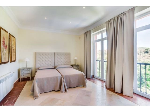 4 soverom Villa til salgs i Sotogrande Alto, San Roque med svømmebasseng garasje - € 1 680 000 (Ref: 6898430)