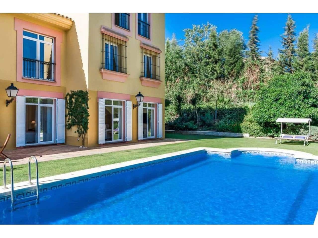 4 soverom Villa til salgs i Sotogrande med svømmebasseng garasje - € 1 680 000 (Ref: 6898430)