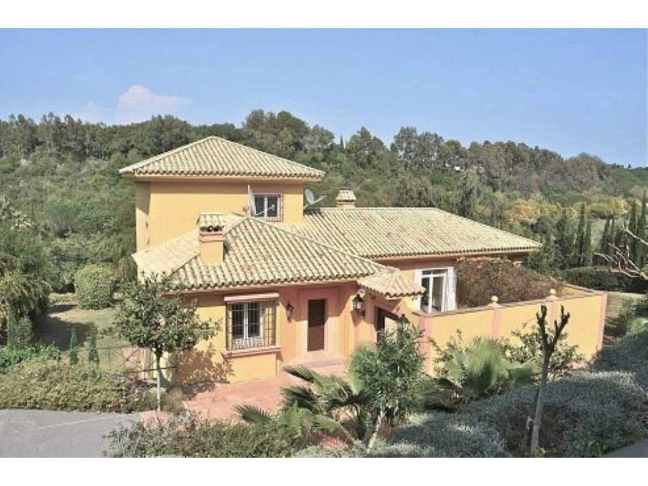 4 soverom Villa til salgs i Sotogrande med svømmebasseng garasje - € 1 680 000 (Ref: 6898430)