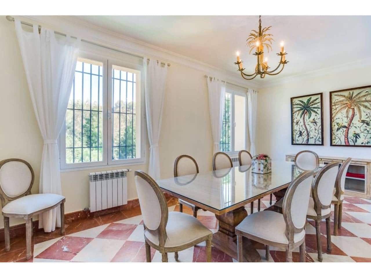 4 soverom Villa til salgs i Sotogrande med svømmebasseng garasje - € 1 680 000 (Ref: 6898430)