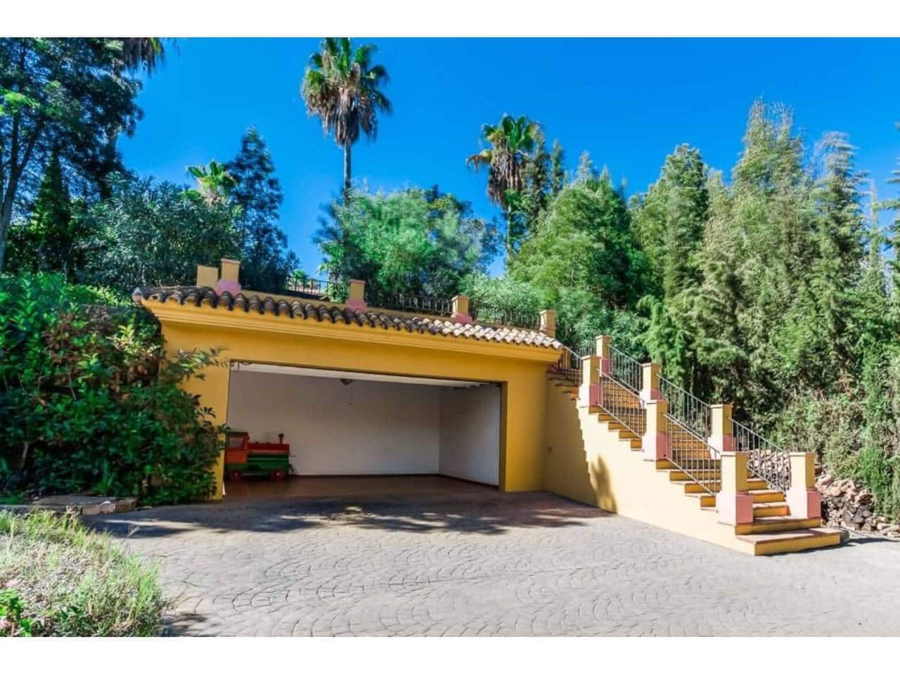 4 soverom Villa til salgs i Sotogrande med svømmebasseng garasje - € 1 680 000 (Ref: 6898430)