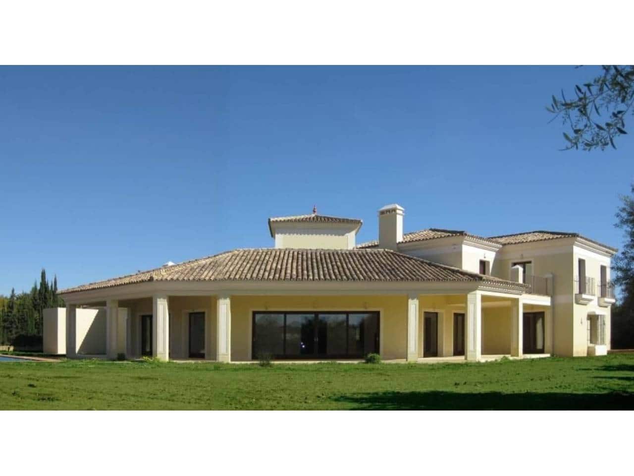 Chalet de 5 habitaciones en Sotogrande, San Roque en venta con piscina