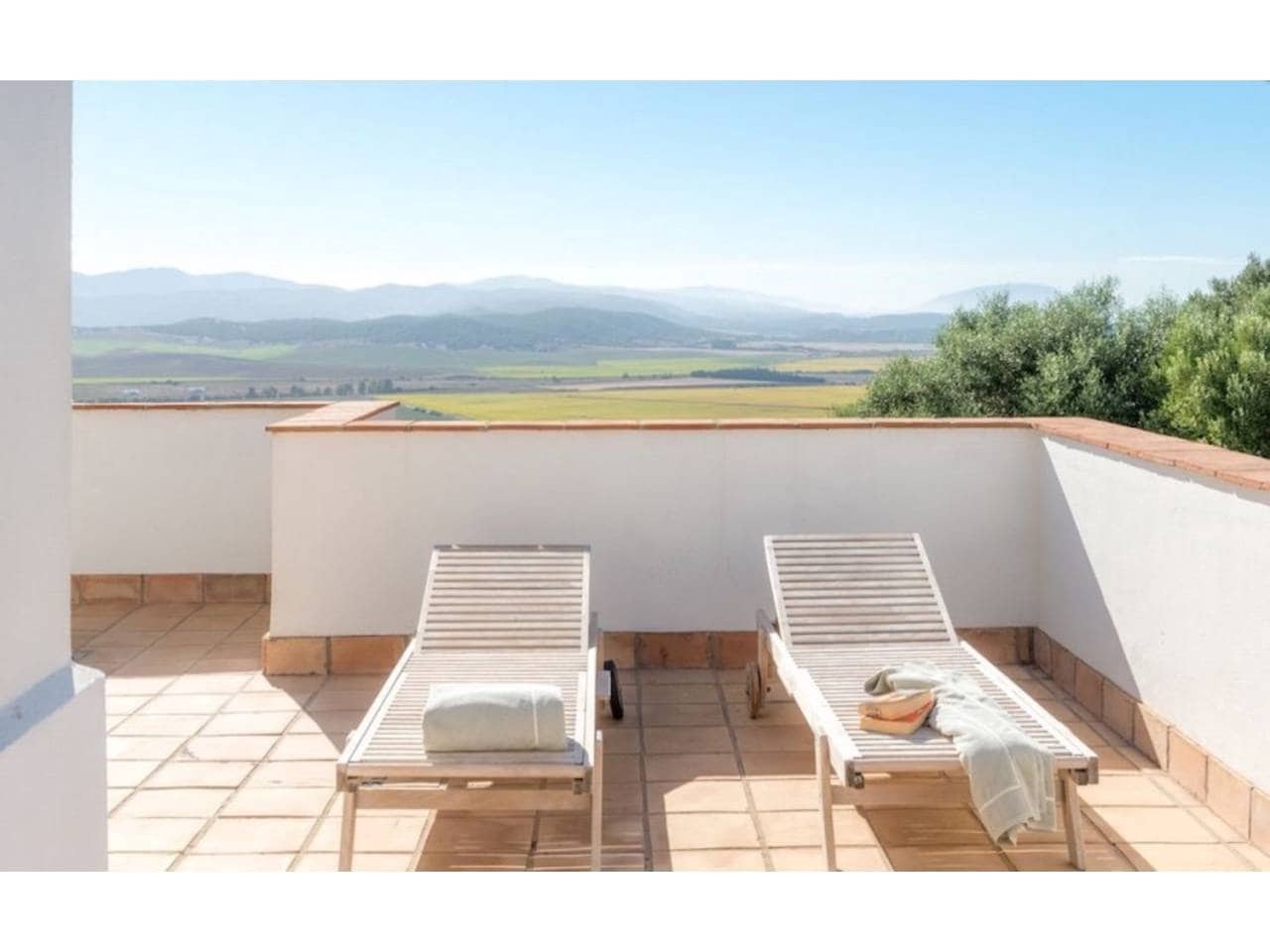 4 quarto Moradia para venda em Benalup com piscina garagem - 695 000 € (Ref: 6898482)