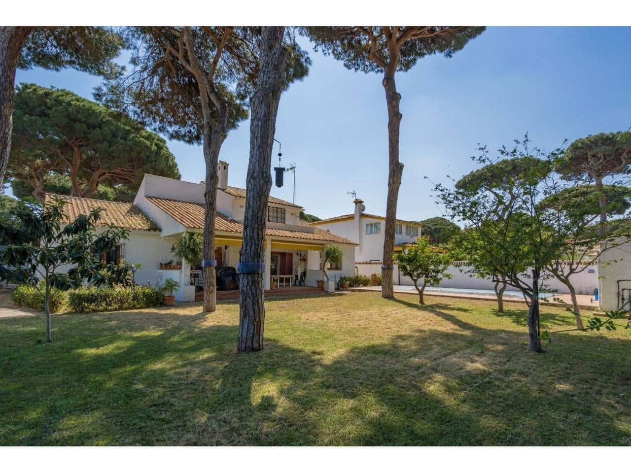 5 soveværelse Villa til salg i Algeciras med swimmingpool - € 800.000 (Ref: 6898499)
