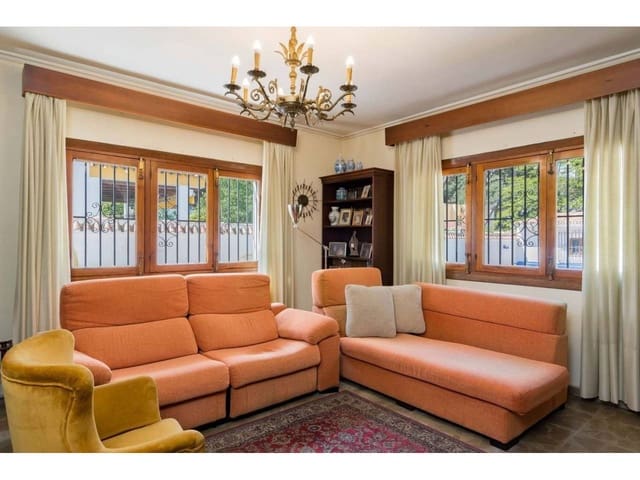 5 soverom Villa til salgs i Algeciras med svømmebasseng - € 800 000 (Ref: 6898499)