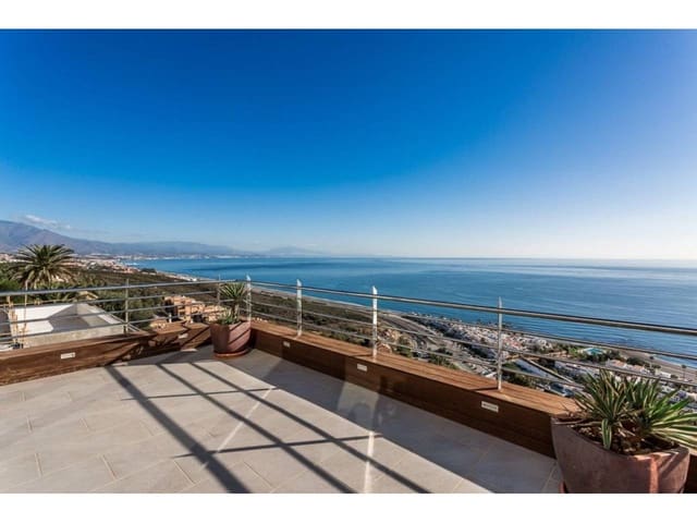 5 soverom Villa til salgs i Manilva med svømmebasseng garasje - € 3 295 000 (Ref: 6898537)