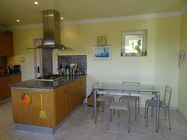 4 soverom Villa til salgs i Sotogrande Alto, San Roque med svømmebasseng garasje - € 1 700 000 (Ref: 6898656)