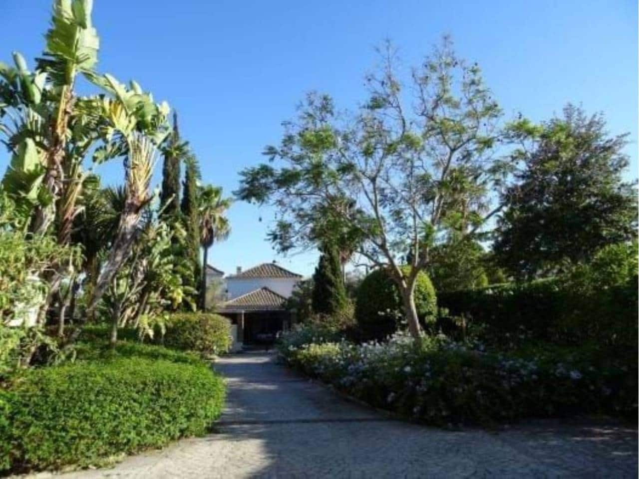 4 soverom Villa til salgs i Sotogrande med svømmebasseng garasje - € 1 700 000 (Ref: 6898656)