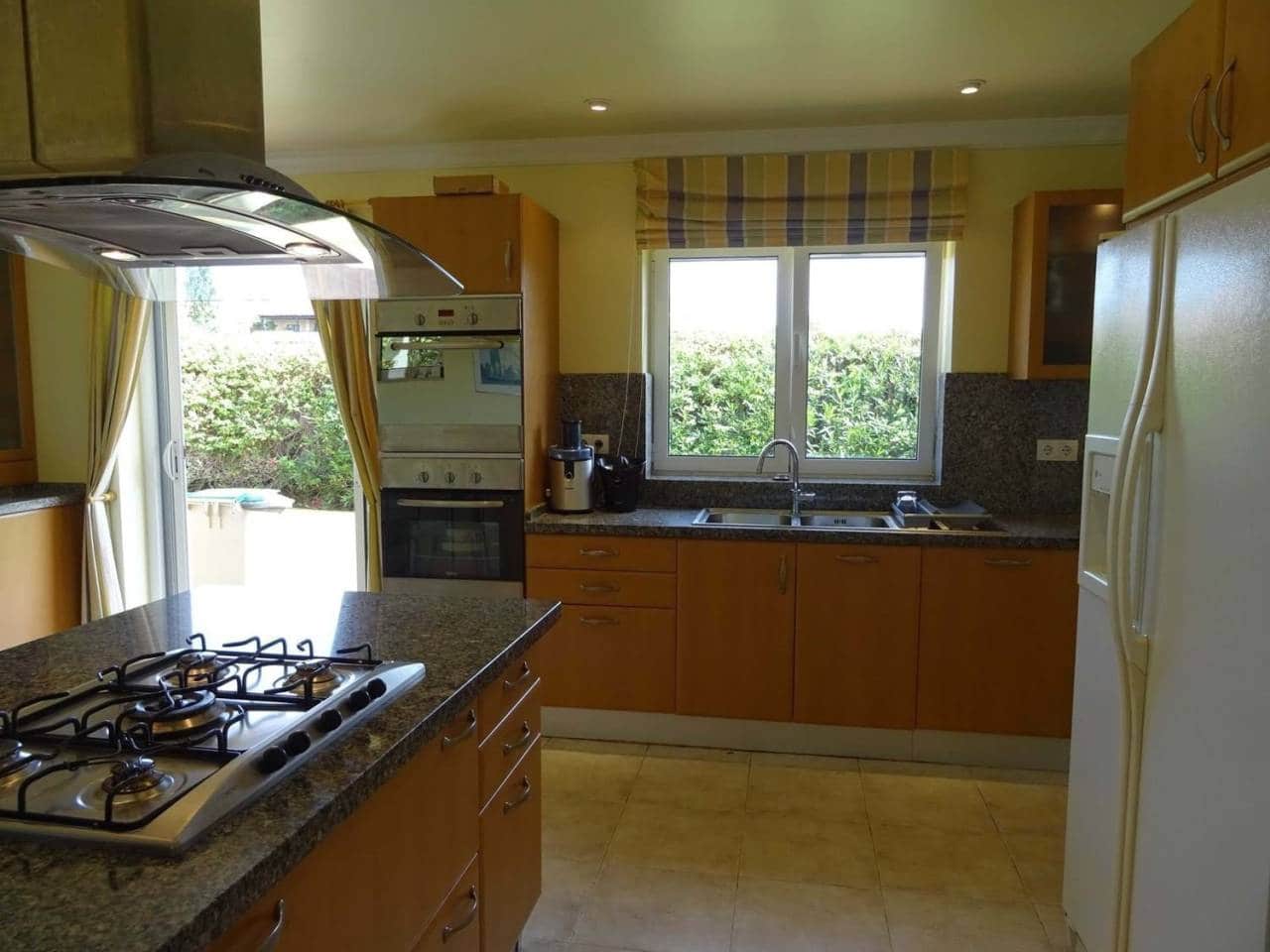 4 soverom Villa til salgs i Sotogrande med svømmebasseng garasje - € 1 700 000 (Ref: 6898656)