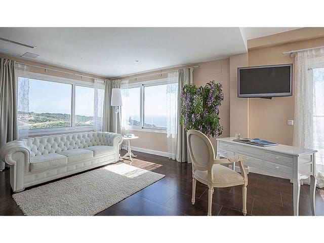 Chalet de 4 habitaciones en Zahara de los Atunes, Barbate en venta con piscina garaje - 4.350.000 € (Ref: 6898664)