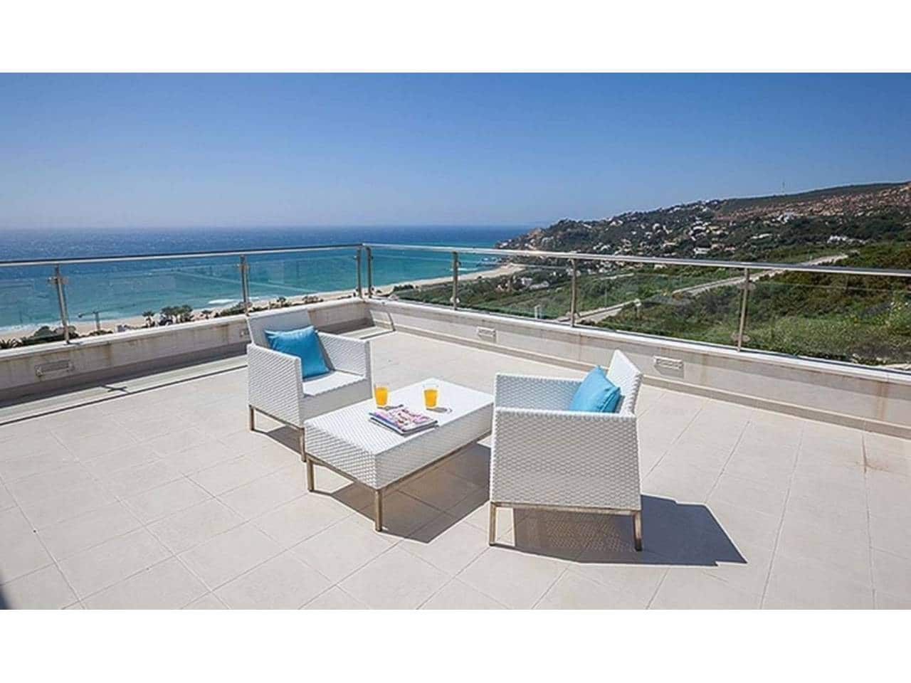 Chalet de 4 habitaciones en Zahara de los Atunes en venta con piscina garaje - 4.350.000 € (Ref: 6898664)