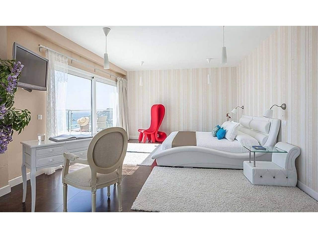 Chalet de 4 habitaciones en Zahara de los Atunes en venta con piscina garaje - 4.350.000 € (Ref: 6898664)