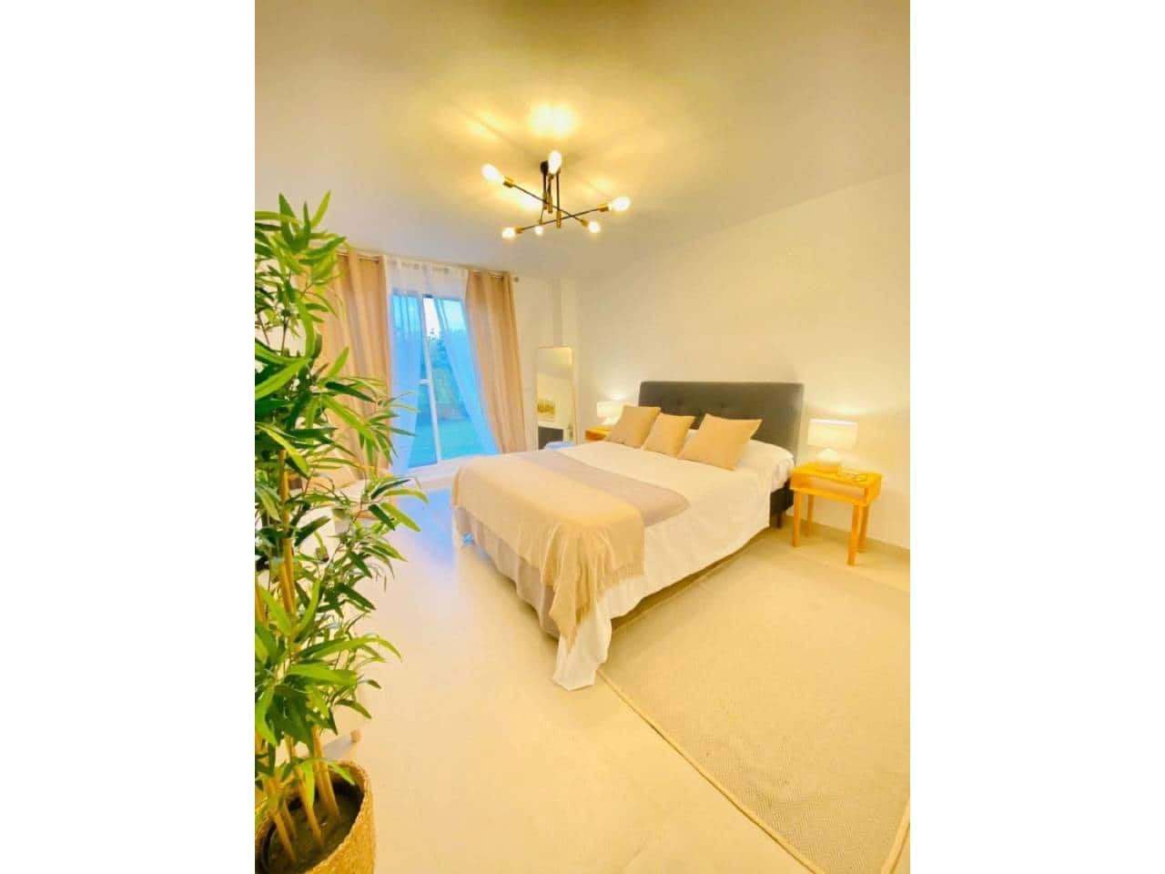 5 chambre Appartement à vendre à Sotogrande avec piscine garage - 875 000 € (Ref: 6960212)