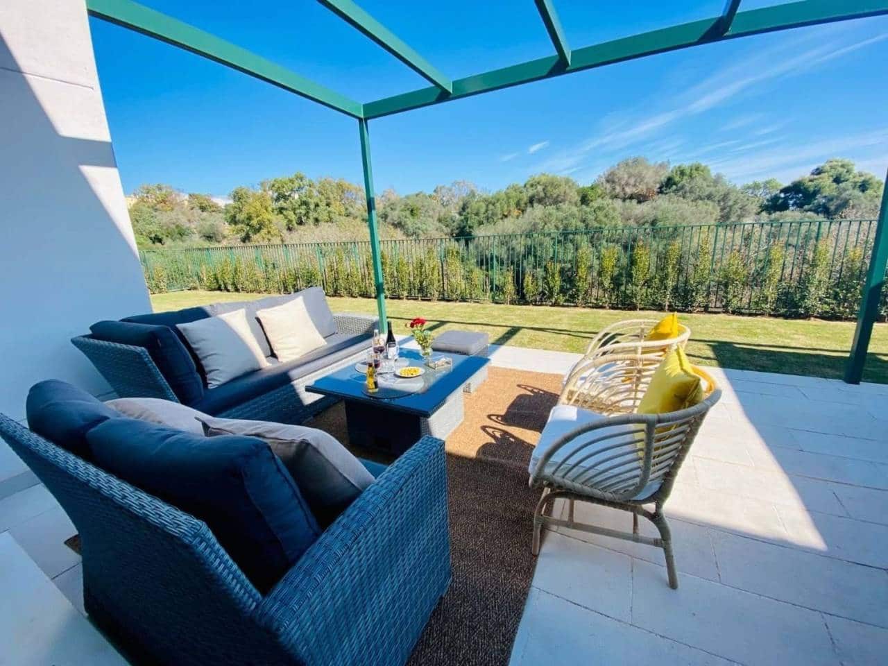 5 chambre Appartement à vendre à Sotogrande avec piscine garage - 875 000 € (Ref: 6960212)