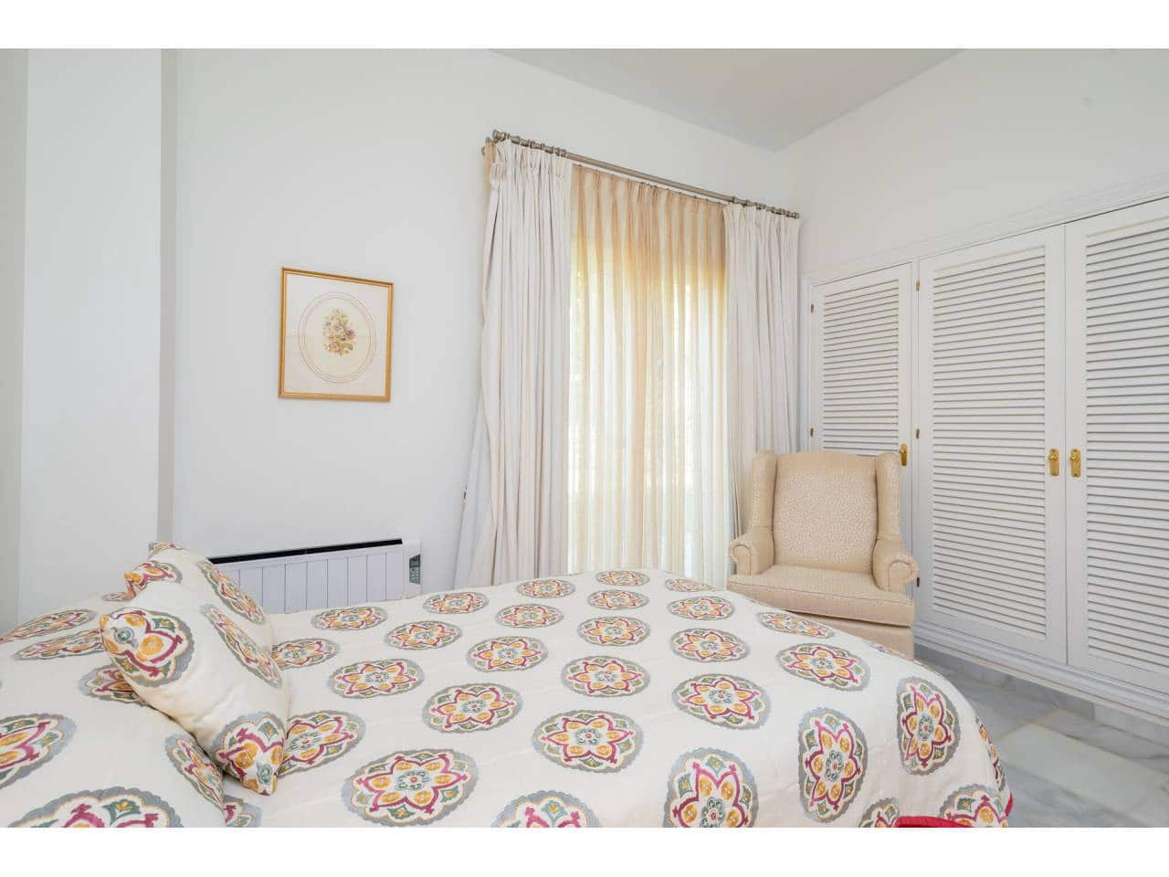 5 Zimmer Villa zu verkaufen in Sotogrande mit Pool Garage - 1.850.000 € (Ref: 6996521)