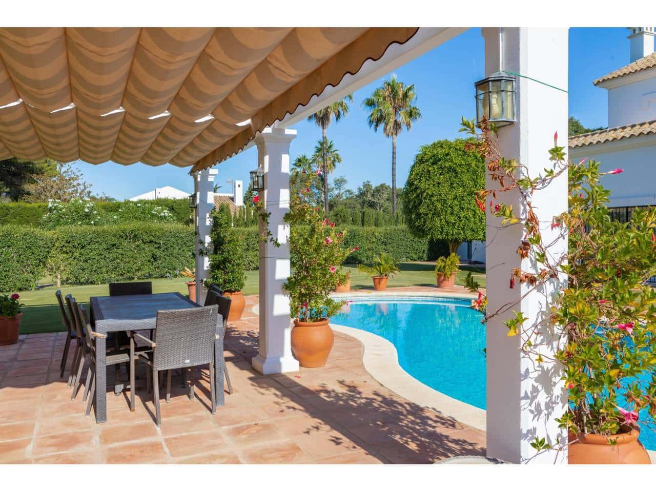 5 Zimmer Villa zu verkaufen in Sotogrande mit Pool Garage - 1.850.000 € (Ref: 6996521)