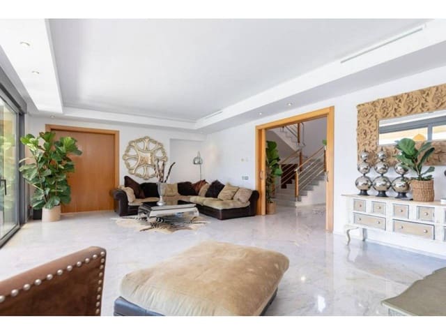 4 chambre Villa/Maison à vendre à Sotogrande, San Roque avec piscine garage - 2 500 000 € (Ref: 7126108)