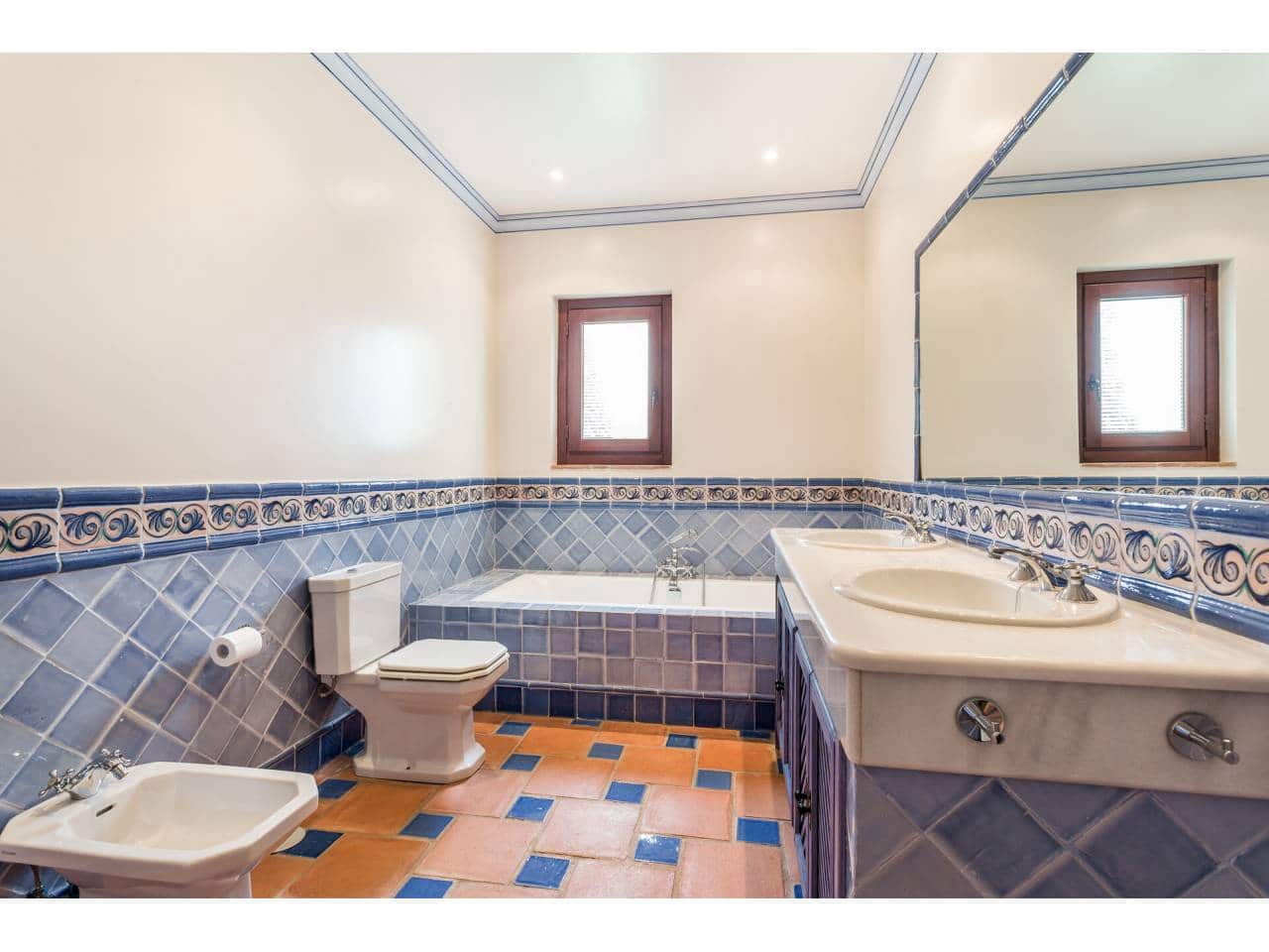 7 soveværelse Villa til salg i Sotogrande med swimmingpool garage - € 4.495.000 (Ref: 7201778)