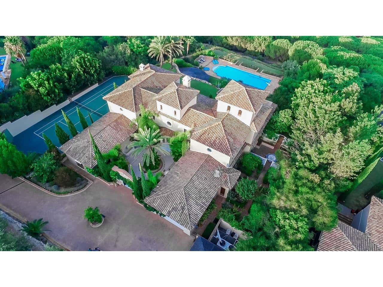 7 soveværelse Villa til salg i Sotogrande med swimmingpool garage - € 4.495.000 (Ref: 7201778)