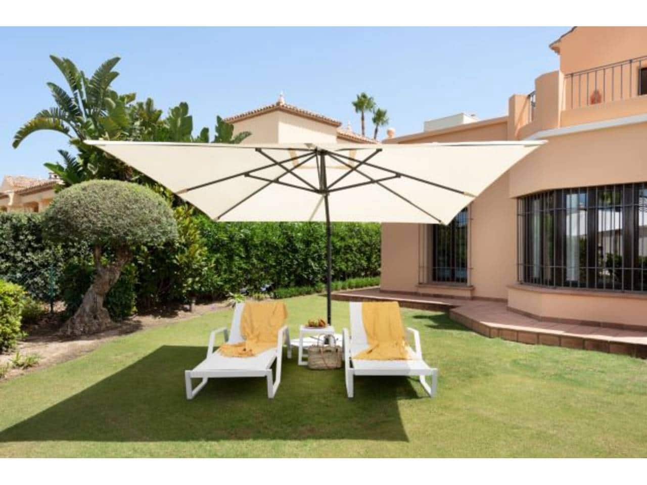 4 sypialnia Willa na sprzedaż w Sotogrande z basenem garażem - 1 180 000 € (Ref: 7317358)