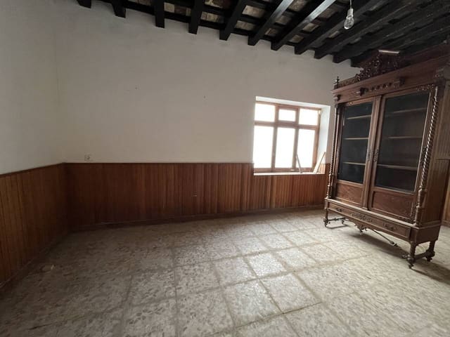 16 bedroom Hotel for sale in Vejer de la Frontera with garage - € 680,000 (Ref: 7343427)