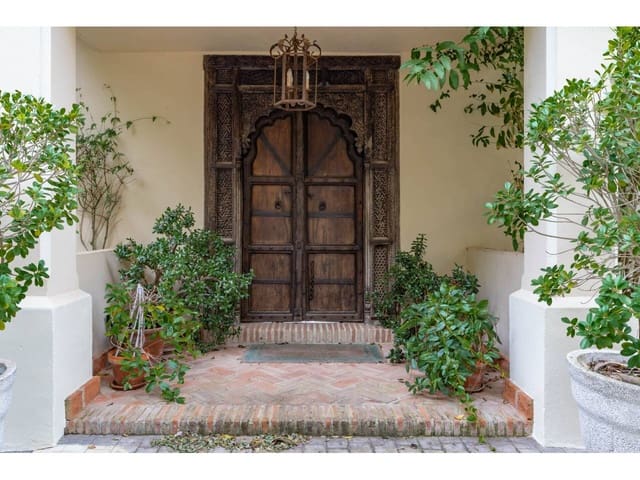 9 Zimmer Villa zu verkaufen in Sotogrande Alto, San Roque mit Pool Garage - 3.600.000 € (Ref: 7410950)