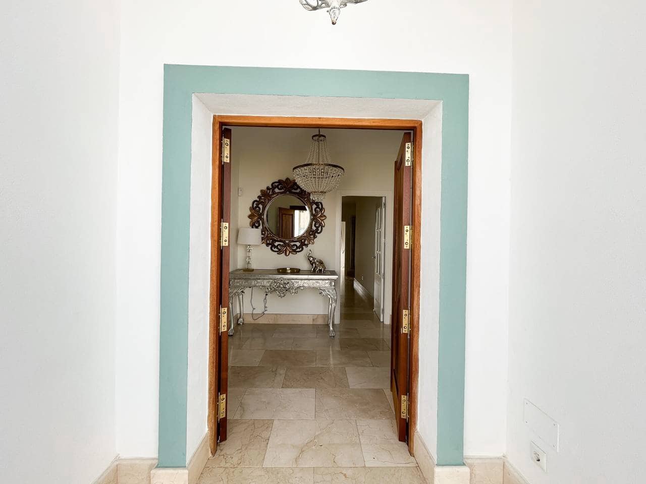 4 bedroom Villa for sale in San Roque with pool garage - € 790,000 (Ref: 7419349)