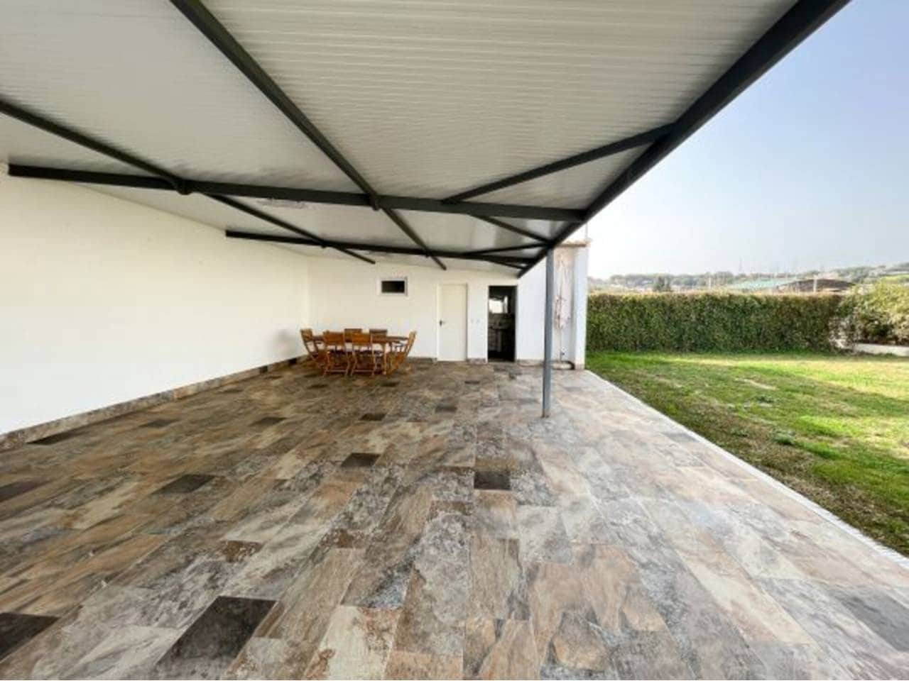 4 bedroom Villa for sale in San Roque with pool garage - € 790,000 (Ref: 7419349)