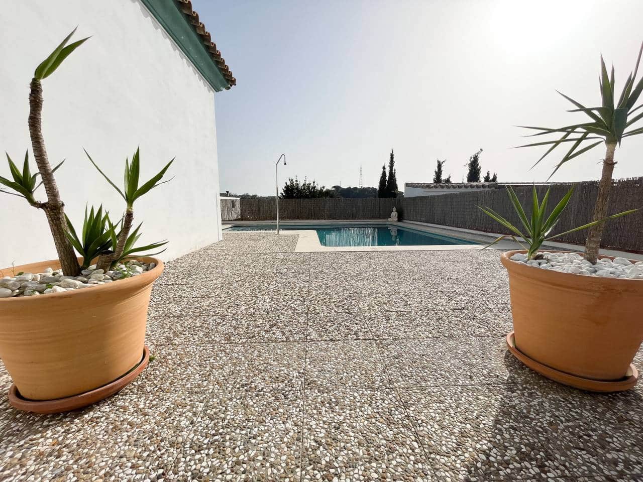 4 bedroom Villa for sale in San Roque with pool garage - € 790,000 (Ref: 7419349)