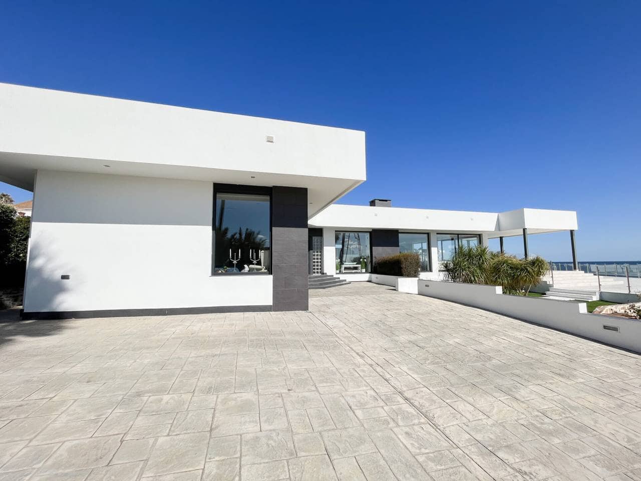 4 chambre Villa/Maison à vendre à Manilva avec piscine garage - 2 250 000 € (Ref: 7432971)