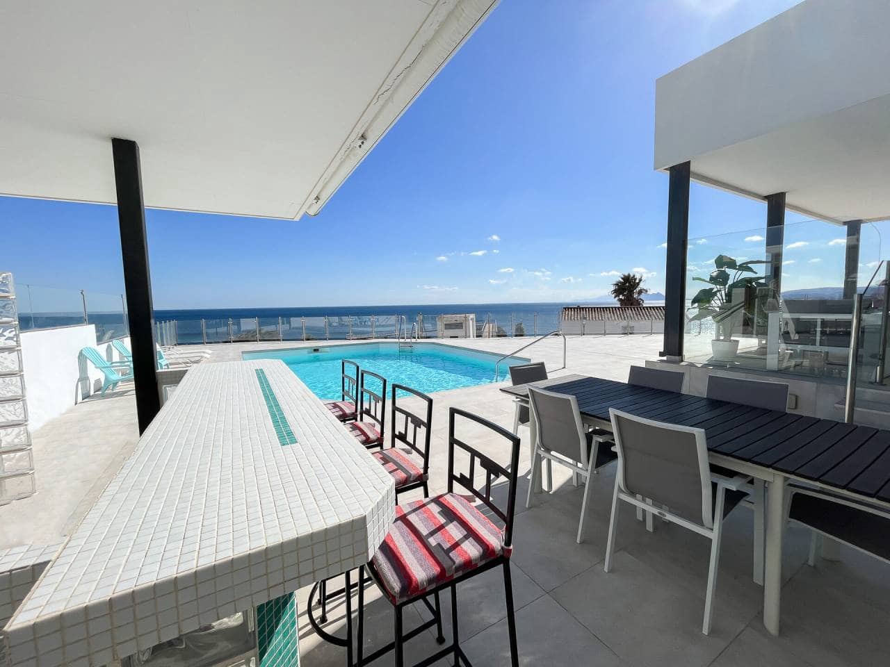 4 chambre Villa/Maison à vendre à Manilva avec piscine garage - 2 250 000 € (Ref: 7432971)