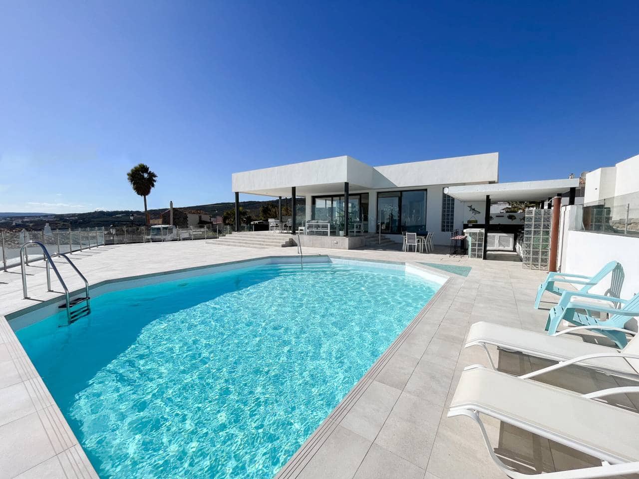 4 chambre Villa/Maison à vendre à Manilva avec piscine garage - 2 250 000 € (Ref: 7432971)