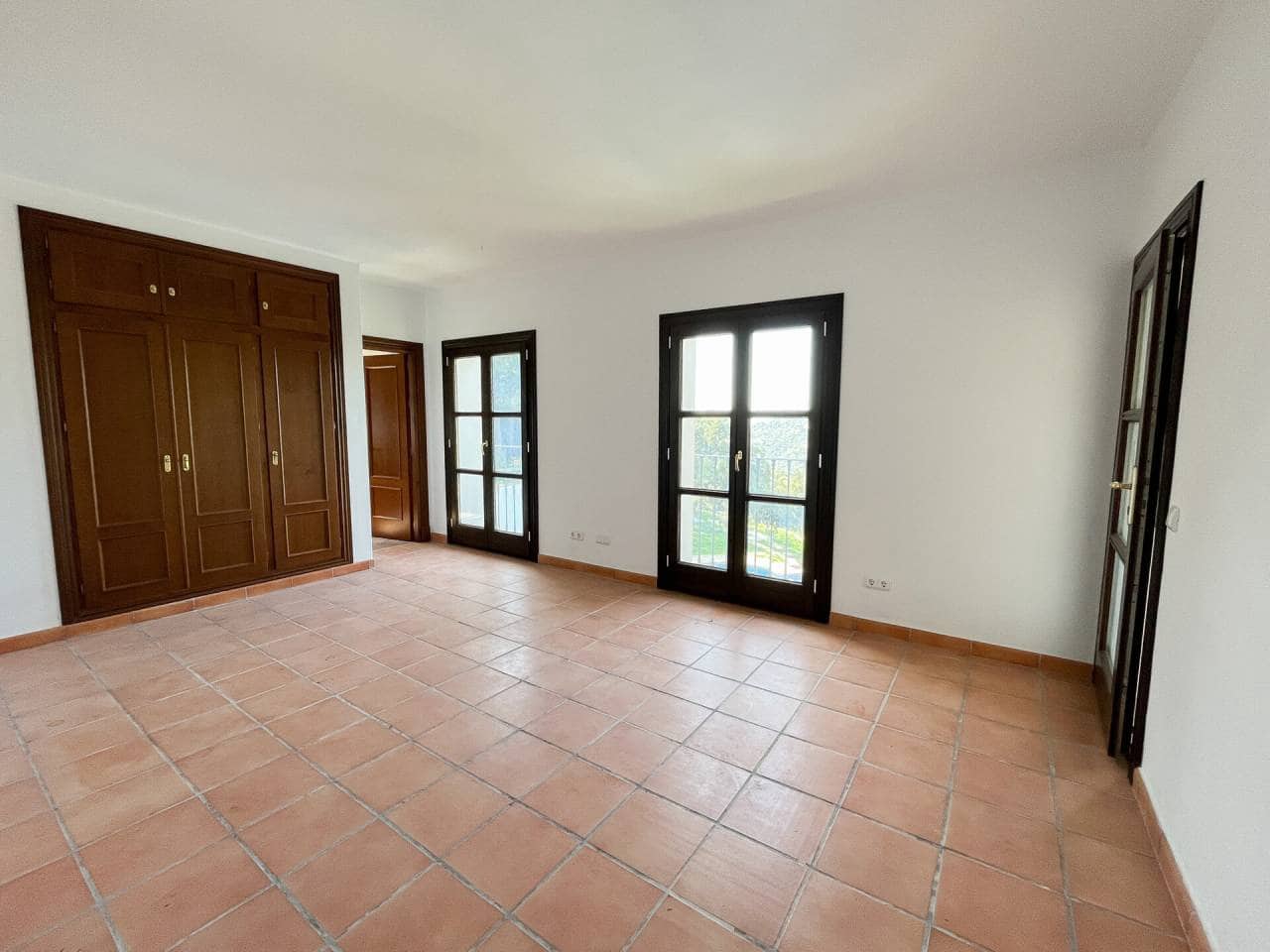 3 chambre Finca/Maison de Campagne à vendre à Casares avec piscine - 1 645 000 € (Ref: 7468165)