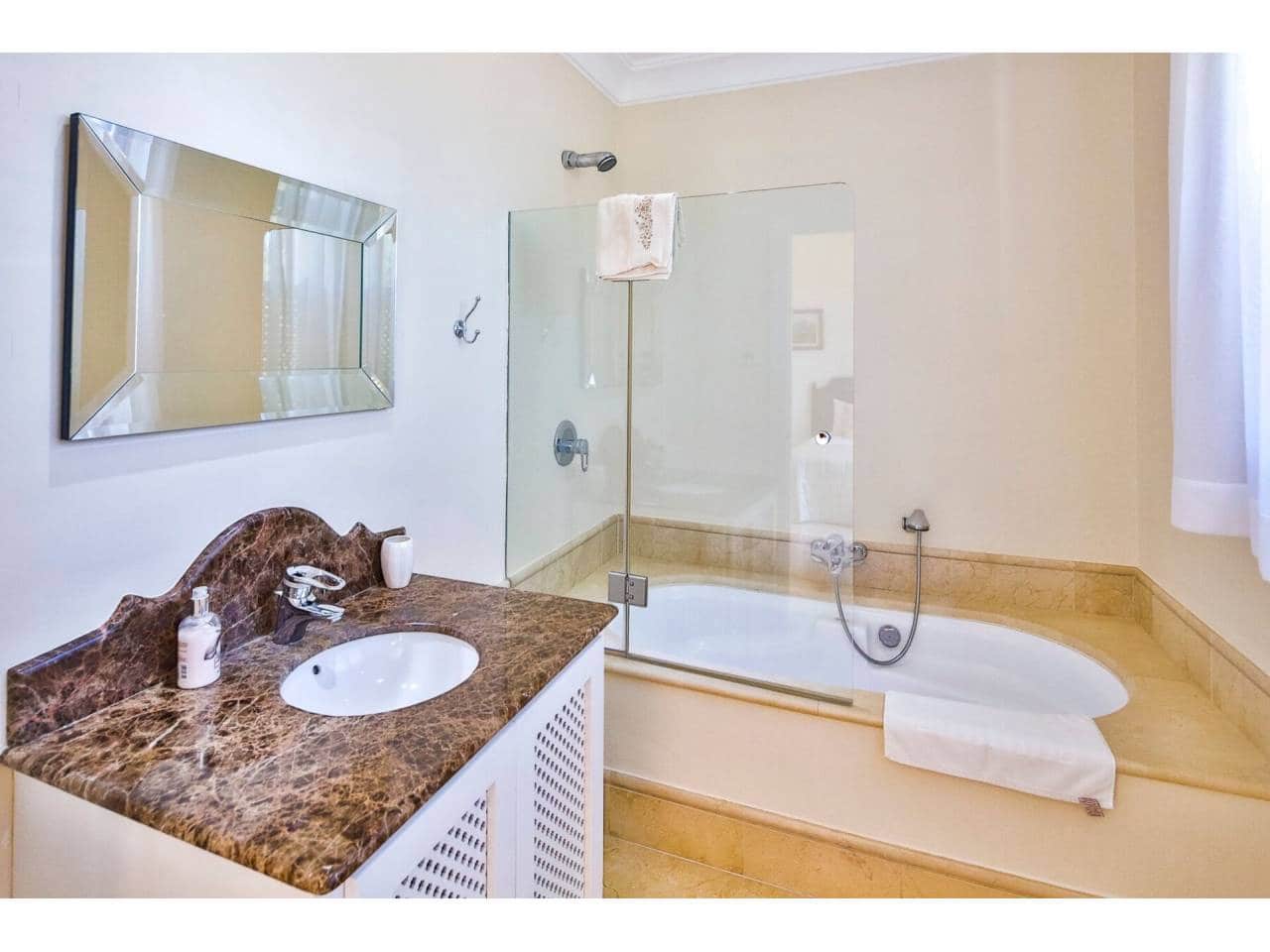 7 chambre Villa/Maison à vendre à Sotogrande avec piscine garage - 5 200 000 € (Ref: 7488009)