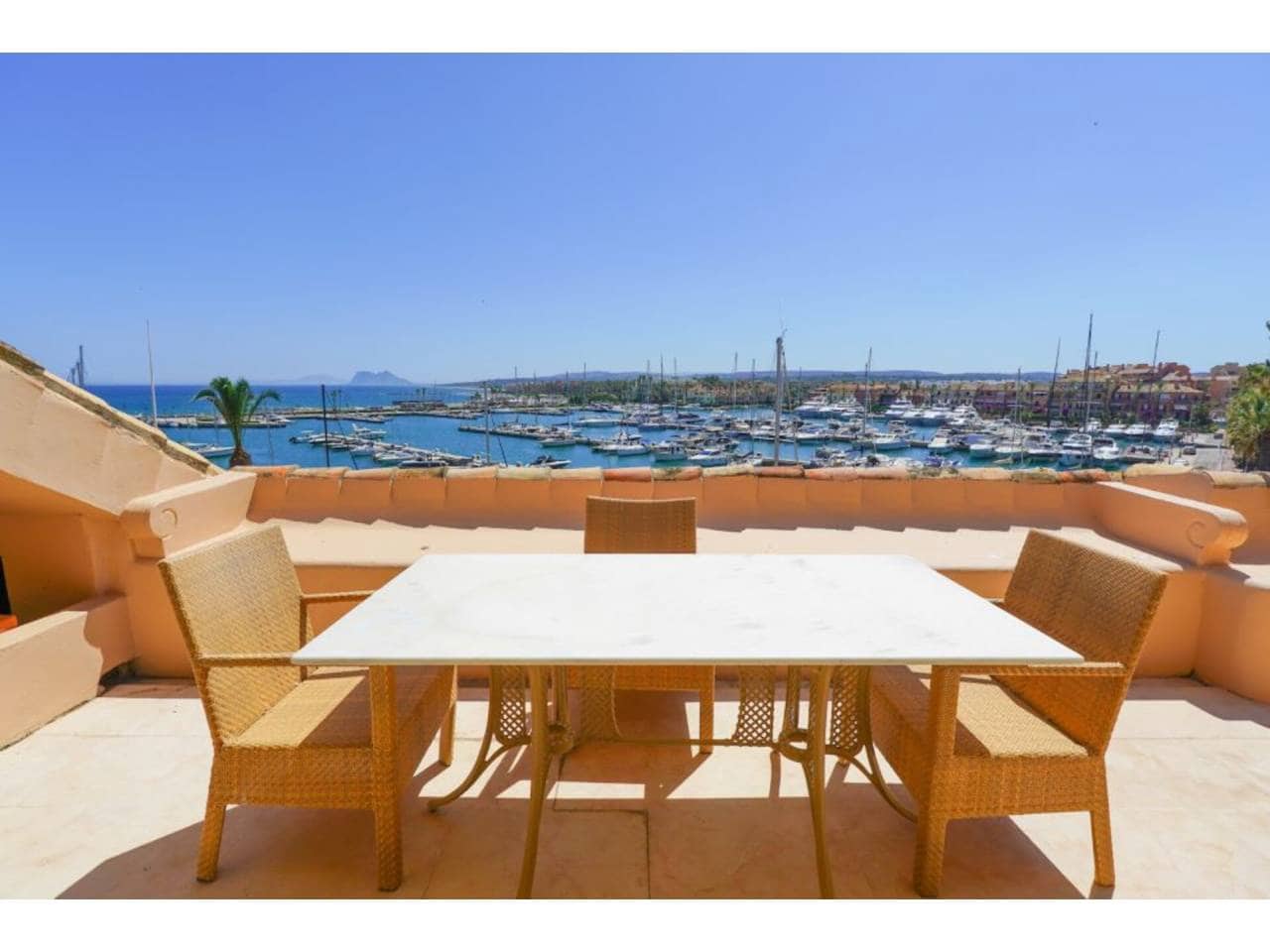 4 camera da letto Attico in vendita in Sotogrande con garage - 1.650.000 € (Rif: 7578953)