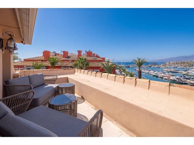 4 Zimmer Penthouse zu verkaufen in Sotogrande, San Roque mit Garage - 2.100.000 € (Ref: 7578953)