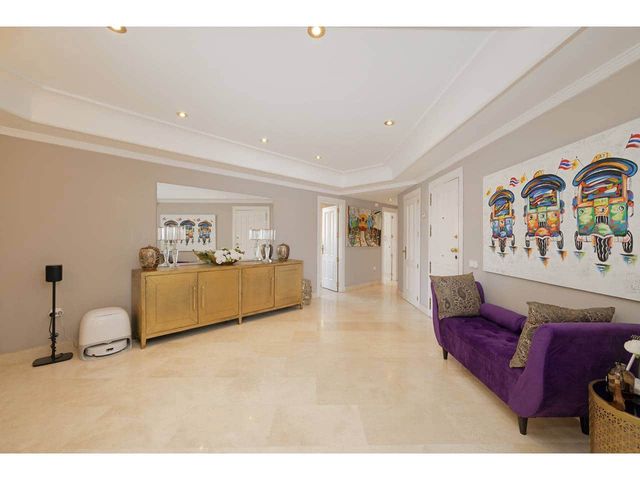 4 soveværelse Penthouse til salg i Sotogrande, San Roque med garage - € 2.100.000 (Ref: 7578953)
