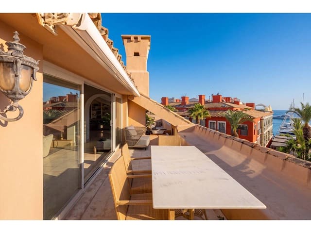 4 Zimmer Penthouse zu verkaufen in Sotogrande, San Roque mit Garage - 2.100.000 € (Ref: 7578953)