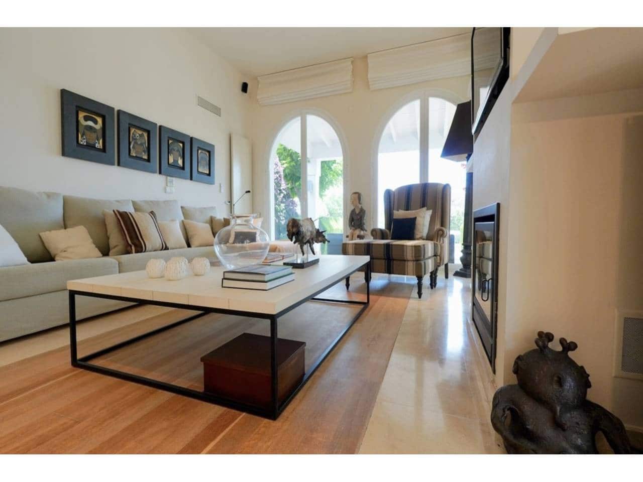 4 sovrum Villa till salu i Benalup med pool - 690 000 € (Ref: 7639817)