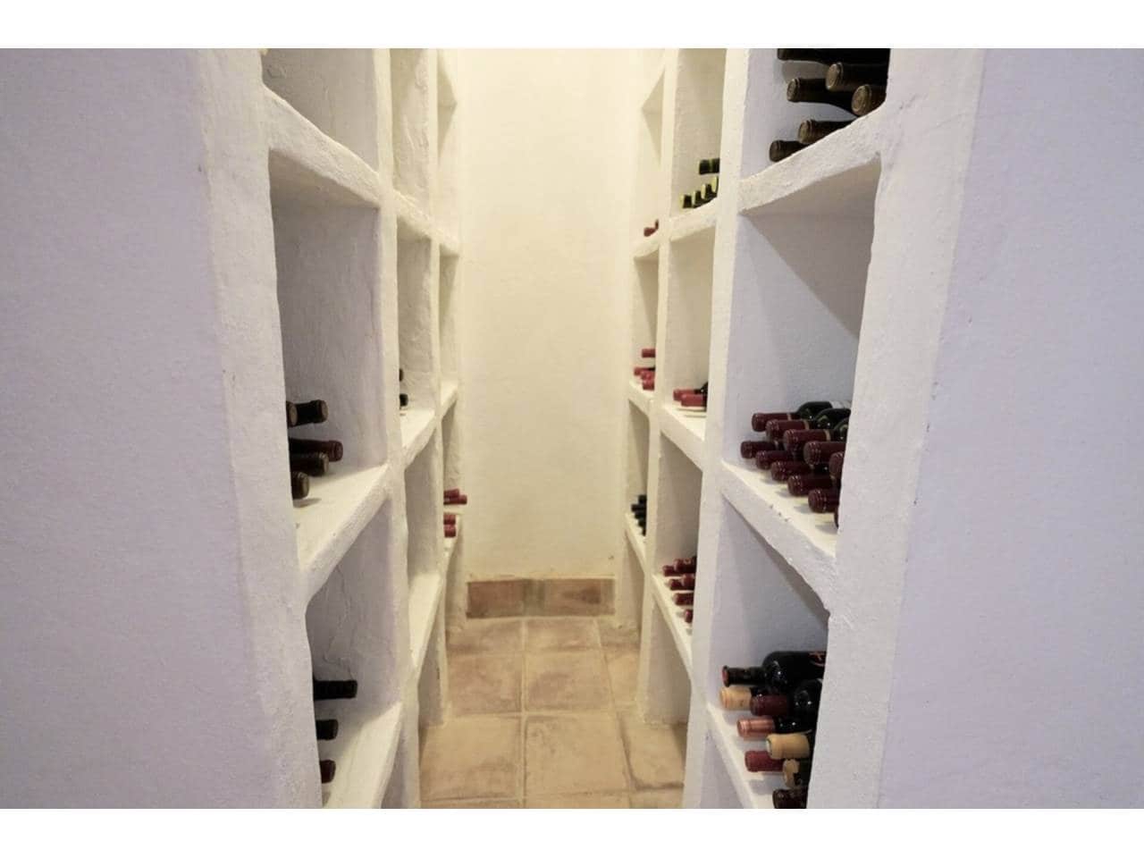 4 sovrum Villa till salu i Benalup med pool - 690 000 € (Ref: 7639817)