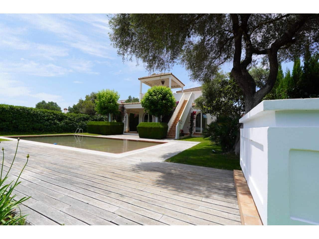 4 sovrum Villa till salu i Benalup med pool - 690 000 € (Ref: 7639817)