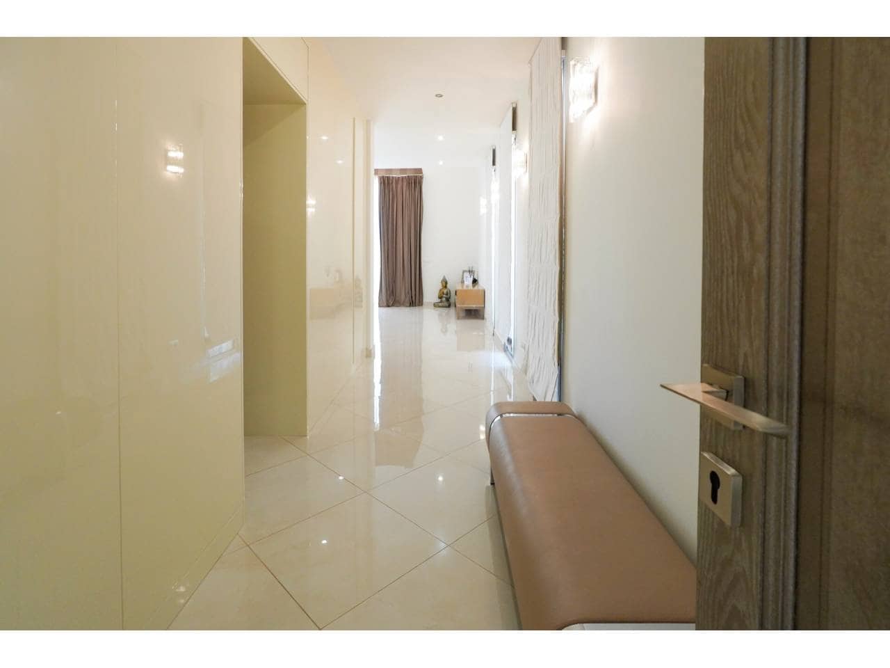 5 bedroom Villa for sale in Sotogrande with pool garage - € 2,195,000 (Ref: 7648879)