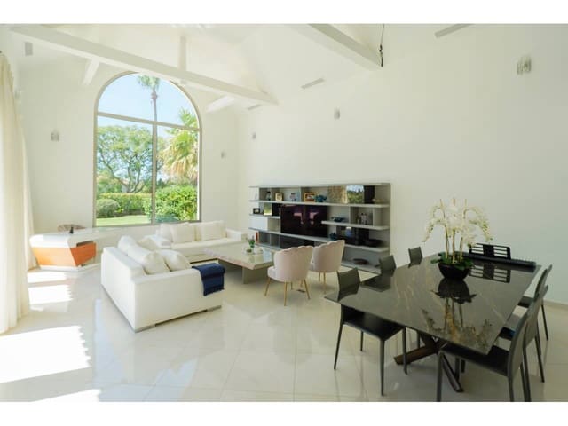 5 bedroom Villa for sale in Sotogrande Alto, San Roque with pool garage - € 2,195,000 (Ref: 7648879)