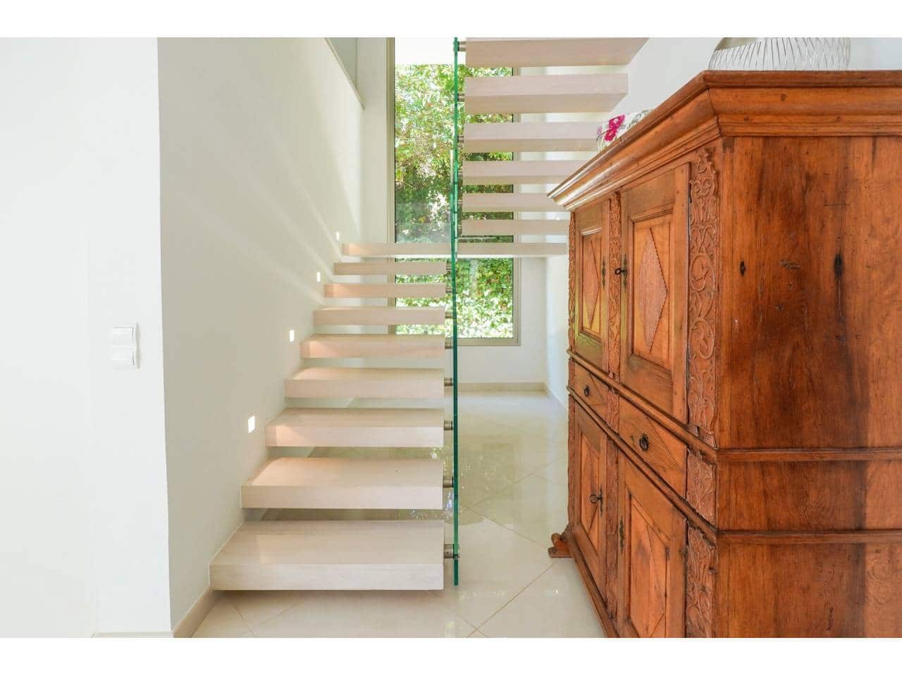 5 bedroom Villa for sale in Sotogrande with pool garage - € 2,195,000 (Ref: 7648879)